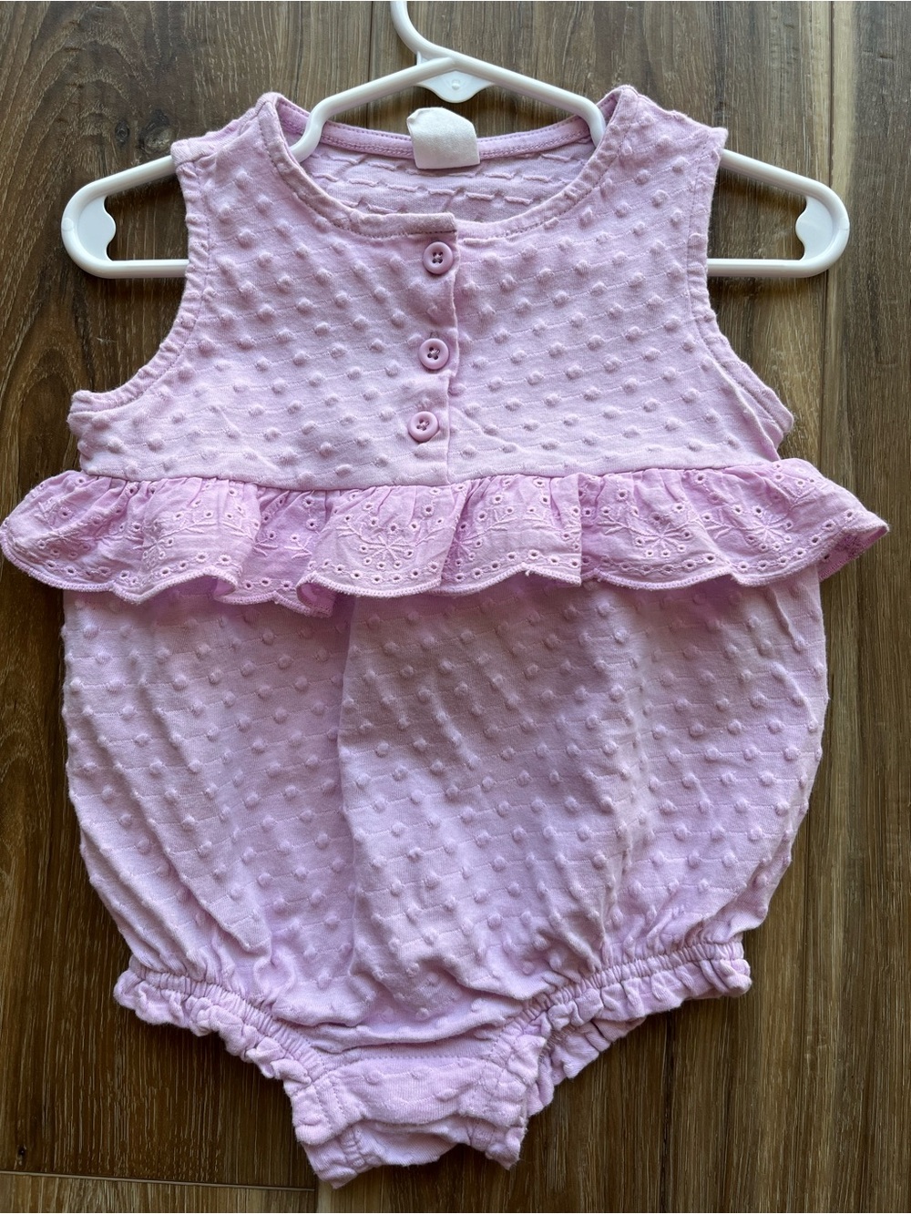 Baby Gap, Textured Ruffle Baby Romper, 18-24 Months, Never Worn 💜